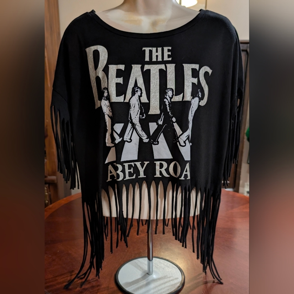 NWOT Black Fringe Beatles Abbey Road Crop Top, Size Large
